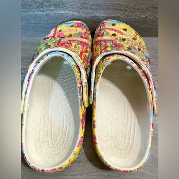 Disney Vault Collection Crocs 50th Anniversary Magic Kingdom Size 9 - Picture 8 of 10